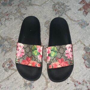 GUCCI Blooms Supreme Floral Slide Sandal